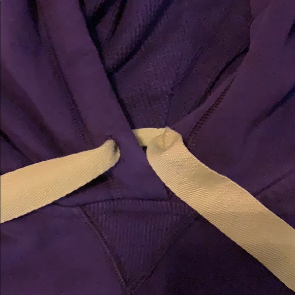 slimmer fitting hoodie with waffle fabric detail - Picture 2 of 4